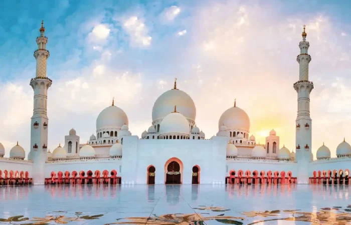 Abu Dhabi City Tour from Dubai with Grand Mosque &amp; Corniche